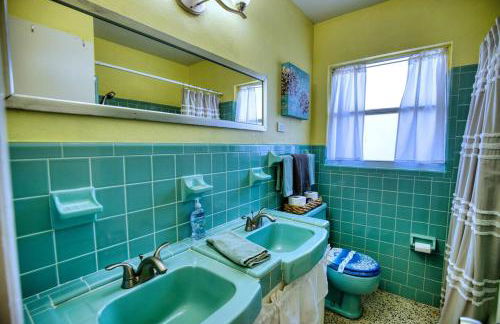 Vintage Vibes - Grill, Chill & Beach Thrills - Foto 25