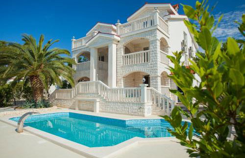 Villa Drinka Apartments - Photo 1