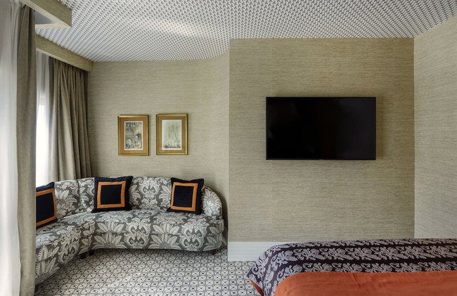 Casa Verbena Madrid, Outset Collection by Hilton - Photo 13