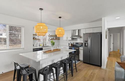 Mountain Views, Close to Attractions, Upper Unit - Foto 1