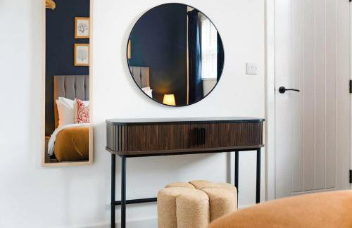 Central Location 3BR Home on Gladstone Street - Photo 13