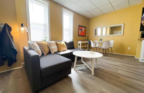 Sleeps 14 9 Beds and Bathrooms Historic plus WIFI - Foto 9