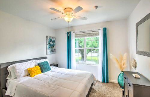 Charming Springfield Escape with Furnished Deck - Foto 15