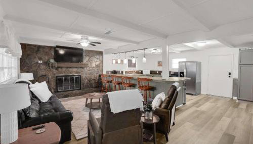 Lakefront Cabin with Private Dock - Foto 4