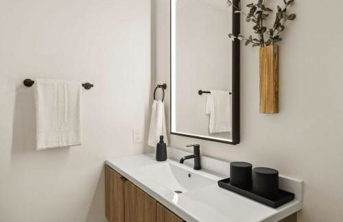 Tide House Unit D Modern Oceanview 1BD w Parking - Foto 19