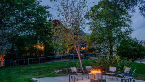 Urban Farmstead Family Retreat - Game Barn - Foto 3