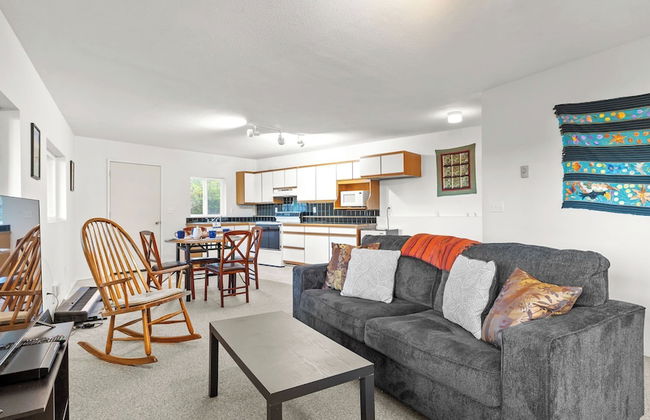 Incredible Water Views, Deck Relaxing Retreat Greenbank Getaway by Avantstay - Foto 8