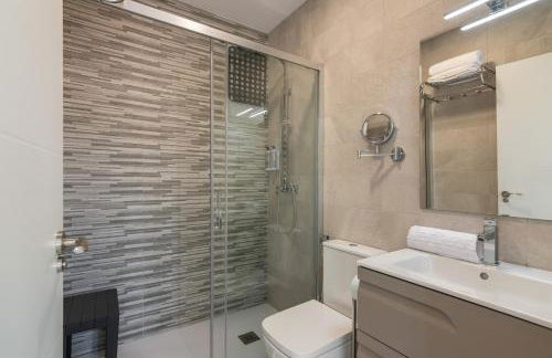 Apartamentos Luxury Cristina - Photo 32