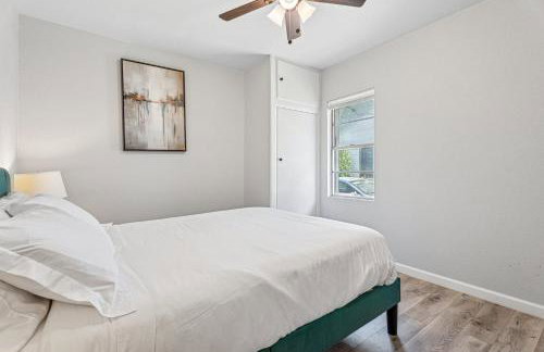 6BR Home Kitchen Laundry Sleeps 12 #60 - Foto 25