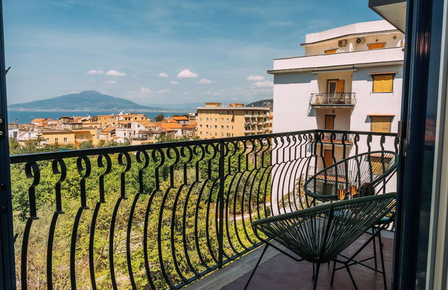 Mermaids' Dream Sorrento - Photo 57