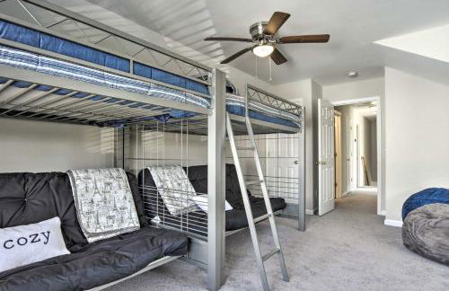 Fenced Yard and Ping-Pong Table Spacious Graham Gem - Foto 34