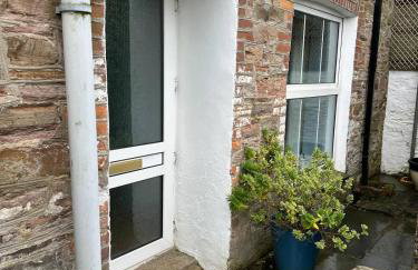 Beautiful & Peaceful Garden Retreat at 'The Lower Deck' - Foto 14