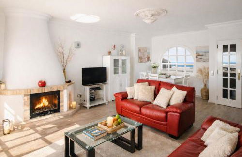 Dreamy Sea View Apartment with Access to Private Pool & Stunning Rooftop - Foto 23