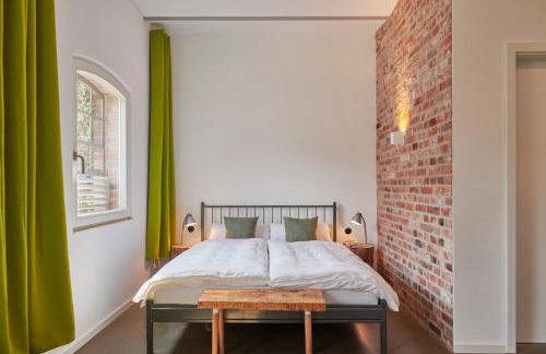 re~barn - Modern Country Stay - Photo 20