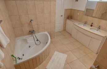 Amazing Apartamento Renes, with a shared pool - Foto 19