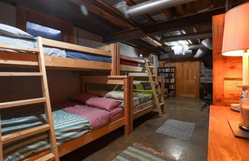 Mountain Lodge - Heated Pool 83 Degrees - Photo 13