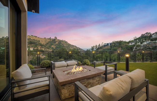Zorada - Private Hollywood Hills Luxury With Endless Amenities and City Views - Photo 61