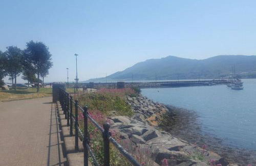 Moneydarragh Cottage with uninterrupted mountain and sea views- Hot tub available for hire at extra cost - Photo 32