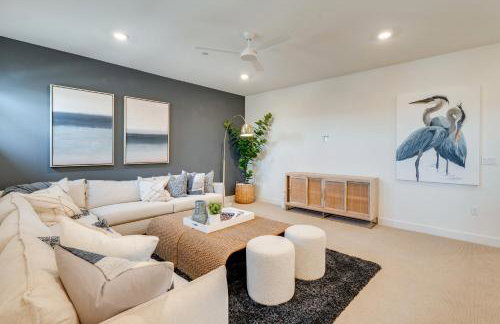 Elegant and Spacious Retreat with Yard in Woodland! - Foto 15