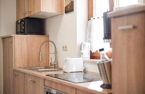 FEWO-LAVEES moderne zentrale FeWo nahe OMV Wacker Kliniken Burg -Eigener Eingang-Schlüsselloser Check in - Foto 32