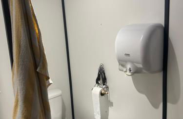 Rhodes To Serenity - Showmans Van - Foto 19