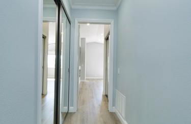 Renovated 5 Bd 3 Ba AC Private Deck Lawn - Foto 49