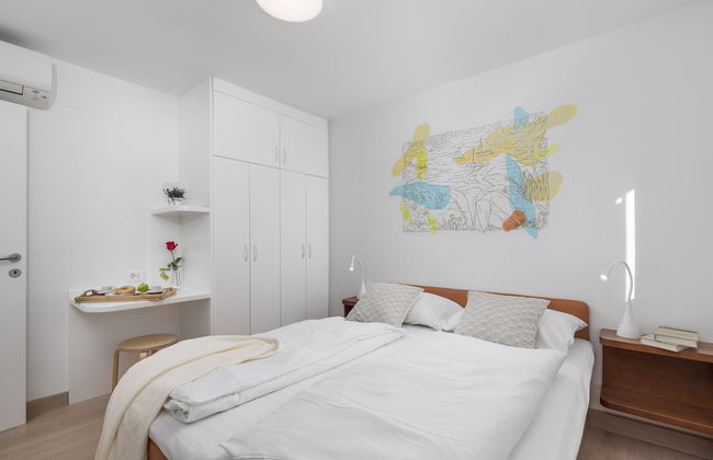 Beautiful Apartment House On The Seaside - Photo 11