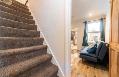 Charming Period Home near Surbiton with Garden - Foto 13