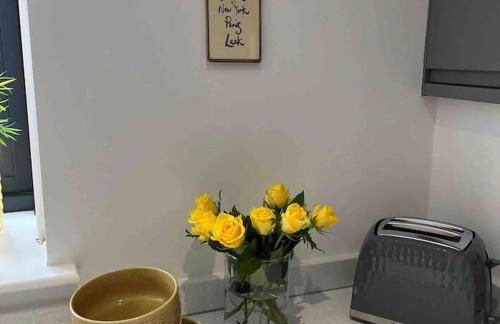 No5 at 53 - 2 bed apartment in Leek, Staffs Peak District - Photo 25