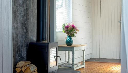 Isle of Wight Cabin - Foto 4, stove