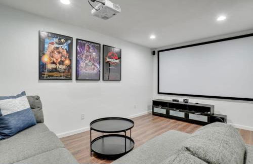 Modern Rustic Oasis Games Cinema UTD Plano Frisco - Photo 5