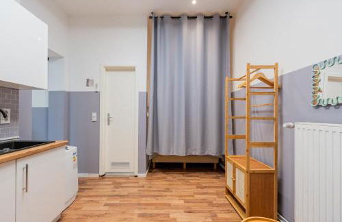 Cozy Retro Chic with Patio and Self Check-in - Foto 20