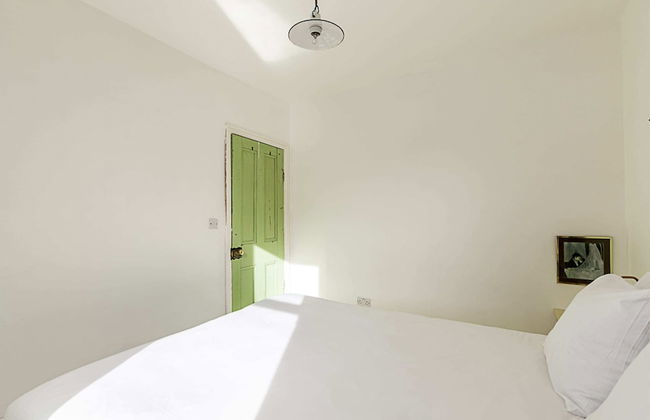 Hackney - Victoria Park: Generous 2 Bed Terrace - Foto 9