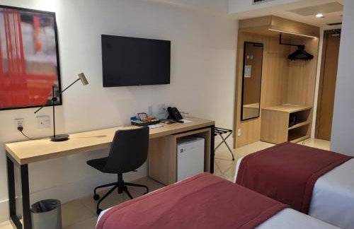 FLAT EXCLUSIVO DENTRO DO HOTEL RAMADÃ - Eixo Monumental - Foto 36