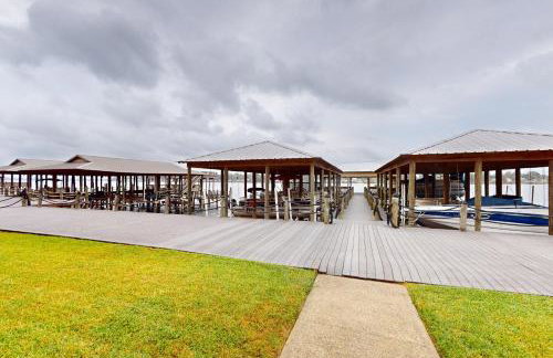 False River Gem with Boat Dock! Serene Retreat - Foto 23