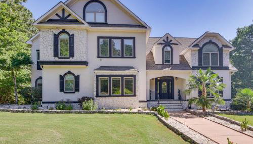 Dock and Home Theater Pet-Friendly Lake Wylie Home - Foto 1