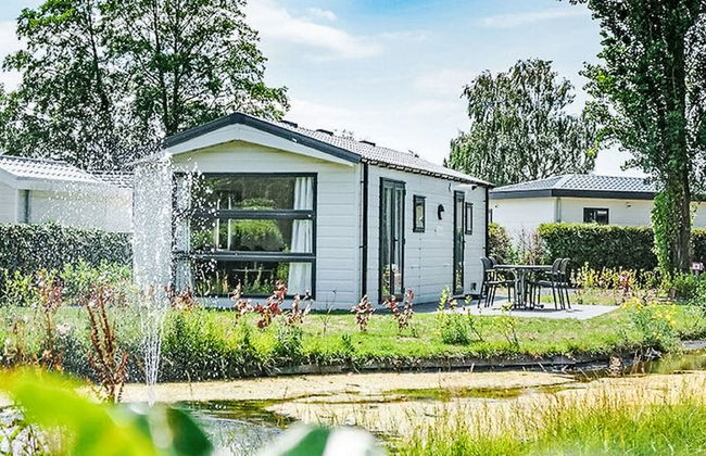 2 bedroom House in Dordrecht with swimming pool and terrace - Photo 2