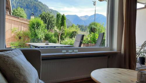 Ferienhaus-Ferienwohnung Weitblick mit Garten und malerischem Bergpanorama - Foto 3