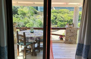 Oasi del Relax - Seaside Peaceful Panoramic Terrace in ITALY - new Sardinia apartment 50 mt beach&sea full comfort air conditioning-WiFi-Parking-Privacy - Foto 4