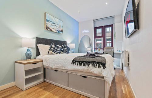 Central Leeds Flat - In City Centre - Modern Décor - Sleeps 8 - Foto 2