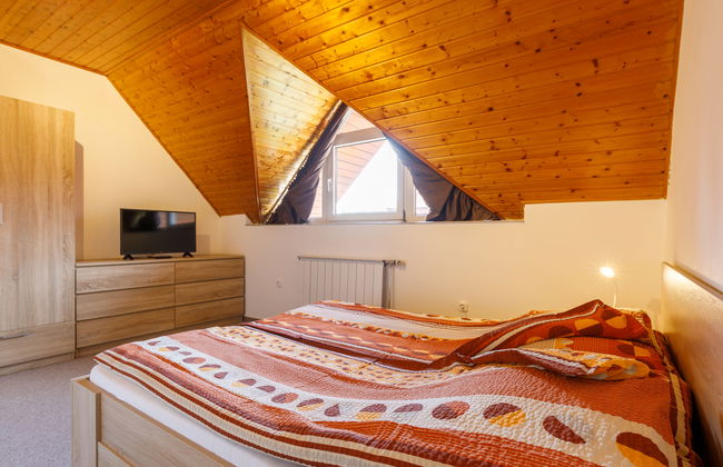 4 bedroom Apartment in Siófok with garden - Photo 8