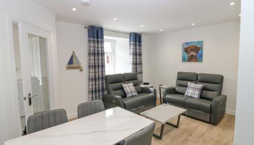 2 College Bounds - Photo 4