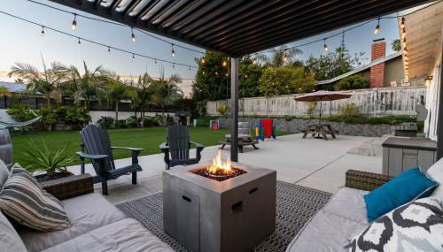 4Bd, putt putt, turf, grill, fire pit & more! - Photo 2, Other