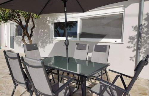 Horizon Seaview Apartment - Photo 9