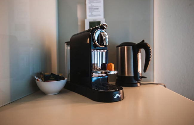 Car by Side - Photo 33