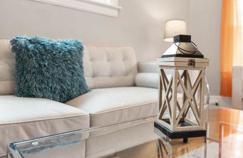 Modern 2BR Mins to Univ, Zoo, Destiny, Downtown - Foto 8