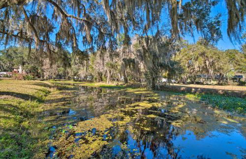 Waterfront Studio with Dock Access in Inglis! - Foto 29