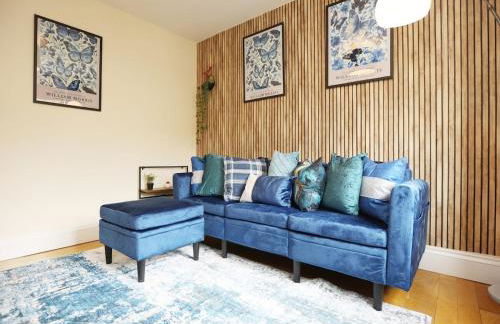 Modern 5-Bed Home, Guests 9, Secure Parking, Contractors - Foto 1