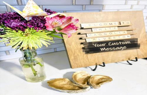 4BR Boutique Coastal Home, Walk to Beach and The Strand, Sleeps 10 - Foto 17