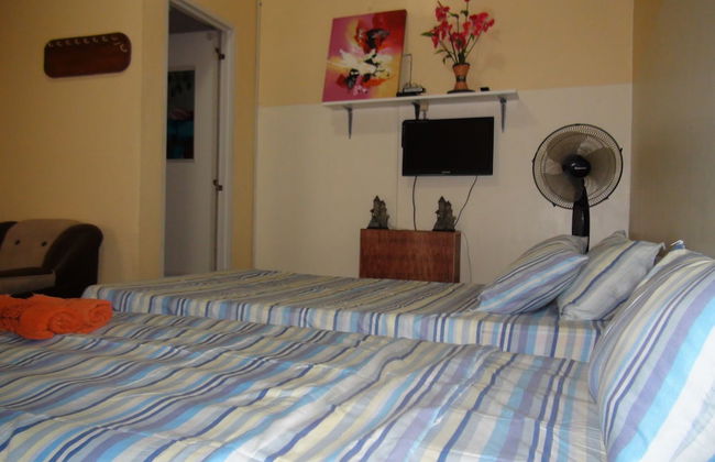 Squares Cafe and Apartments - Foto 8